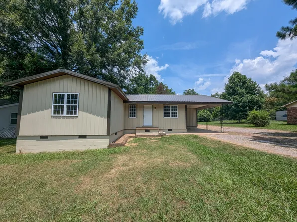 838 Village St, Newark, AR 72562