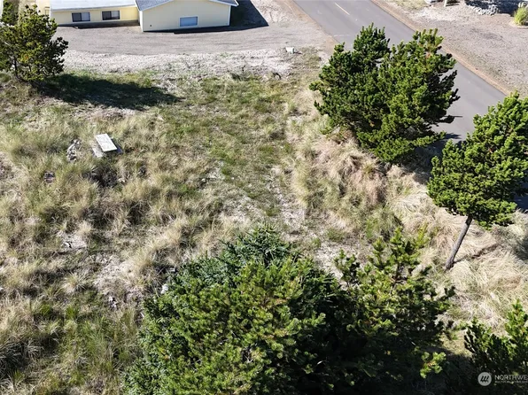 31011 J Place, Ocean Park, WA 98640