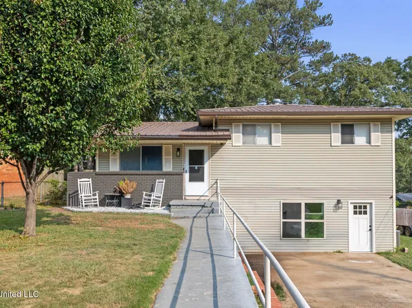 3426 Marguerite Dr, Pearl, MS 39208