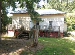 215 Price St, Laurens, SC 29360