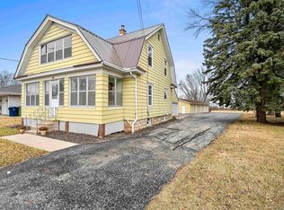 814 Main St, Wrightstown, WI 54180