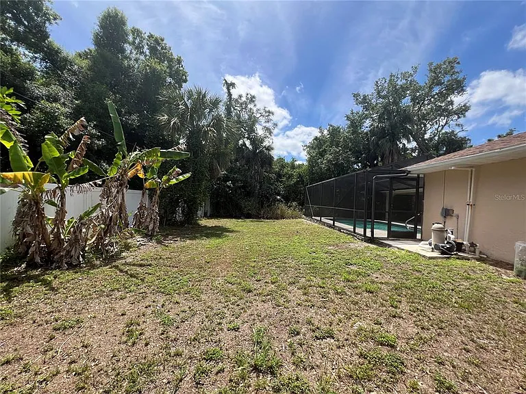 1516 Abel St — Photo 43