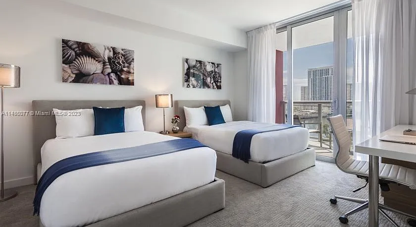 Beachwalk Condominium — Photo 4