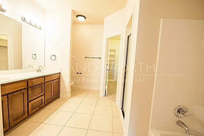 4620 Angus Dr — Photo 10