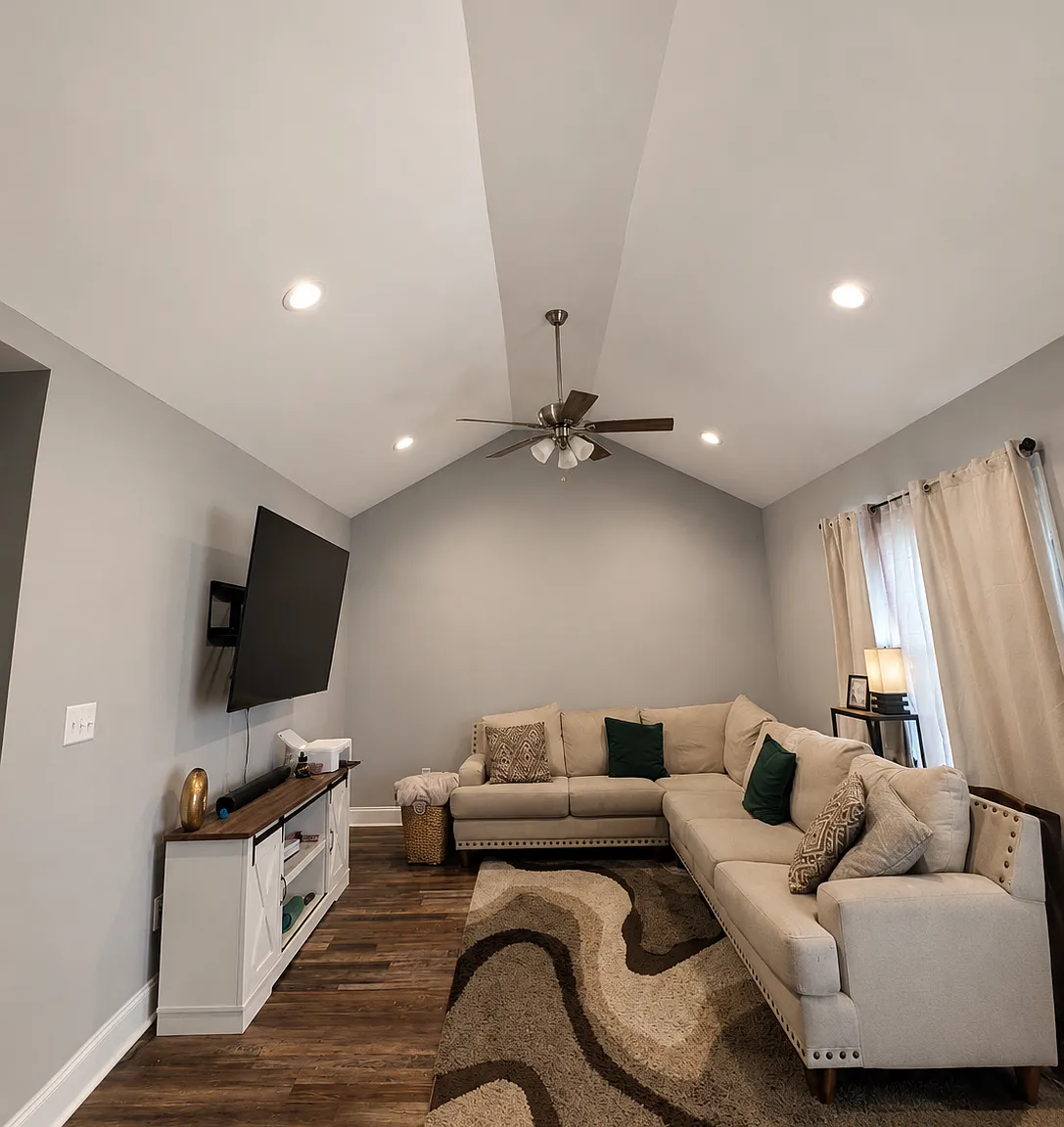 3 bed, 1242 sqft, $1,800 — Photo 2