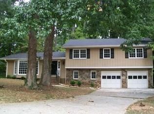 1578 Creekford Way, Stone Mountain, GA 30088