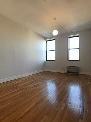 Rented by City Vista Inc | media 29