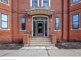 199 Vaughan St APT 2, Portland, ME 04102