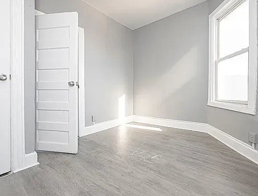 156 Hawthorne Ave #4 — Photo 7