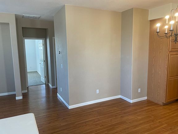 5th image of 524 Altino Blvd