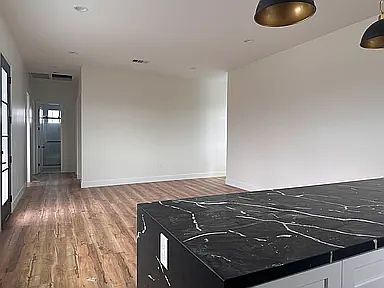 3rd image of 3219 Idlewild Way