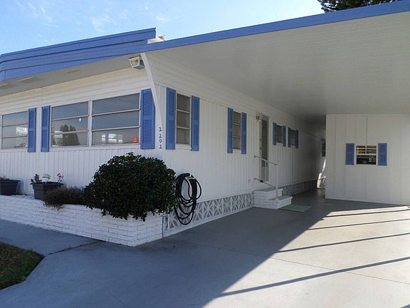 2nd image of 2202 Fremont Dr