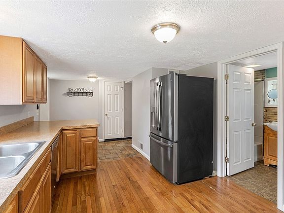 5th image of 8048 Morgan Rd