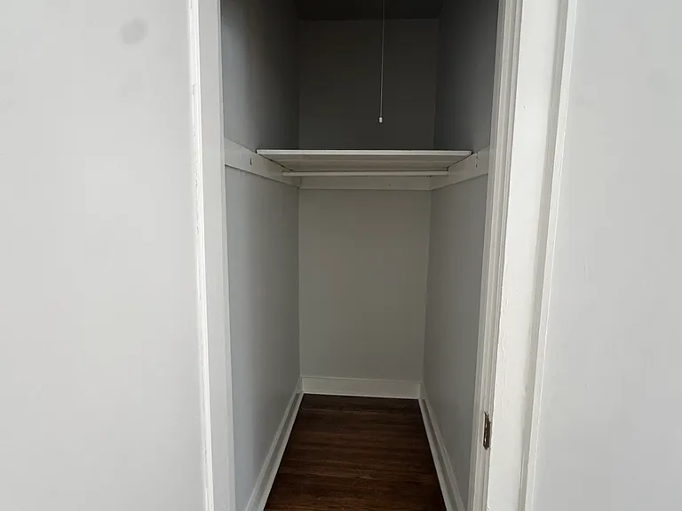 2115 Speed Ave #4 — Photo 8