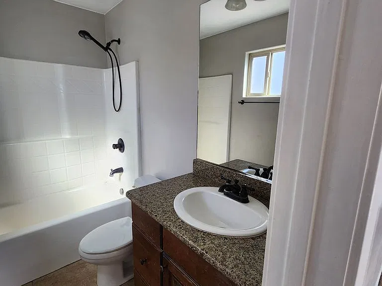 370 W 1425 N #17 — Photo 47
