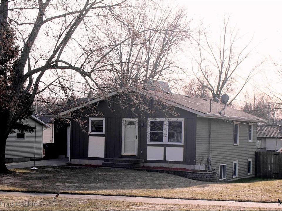 1st image of 719 Saint Clair Ave NW