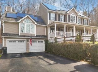 220 S Cross Rd, Haverhill, MA 01835