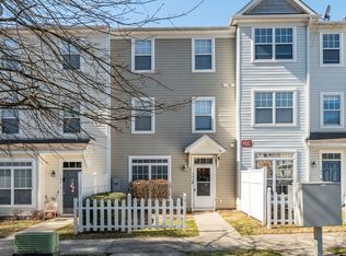 8631 Neuse Club Ln APT 104, Raleigh, NC 27616