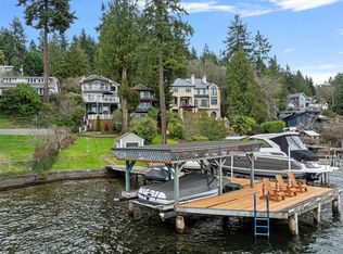 11615 Holmes Point Dr NE, Kirkland, WA