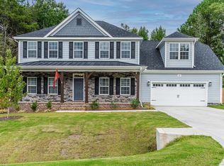 127 E Houndstoothe Ct, Clayton, NC 27520
