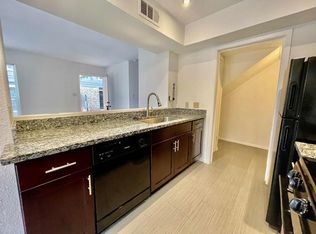 6001 Cougar Dr APT B, Austin, TX 78745