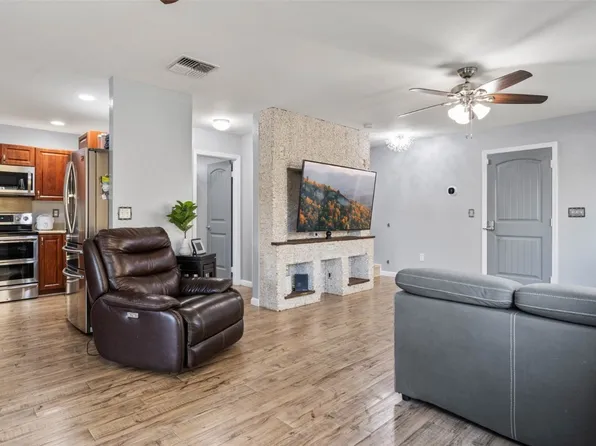 87-1694 Wehiwehi St, Waianae, HI 96792