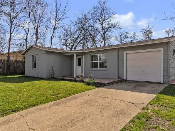 1112 E Mitchell St, Arlington, TX 76010