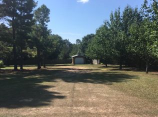 565 Henry Hart Rd, Leslie, GA 31764