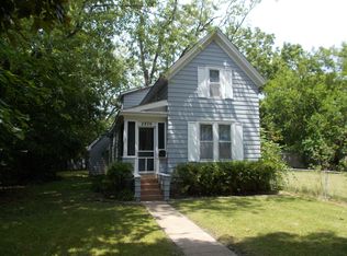 2806 Ezra Ave, Zion, IL 60099