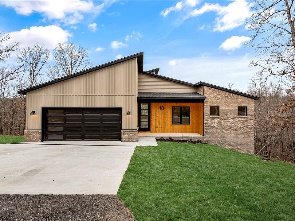 1st image of 48 Lothian Dr