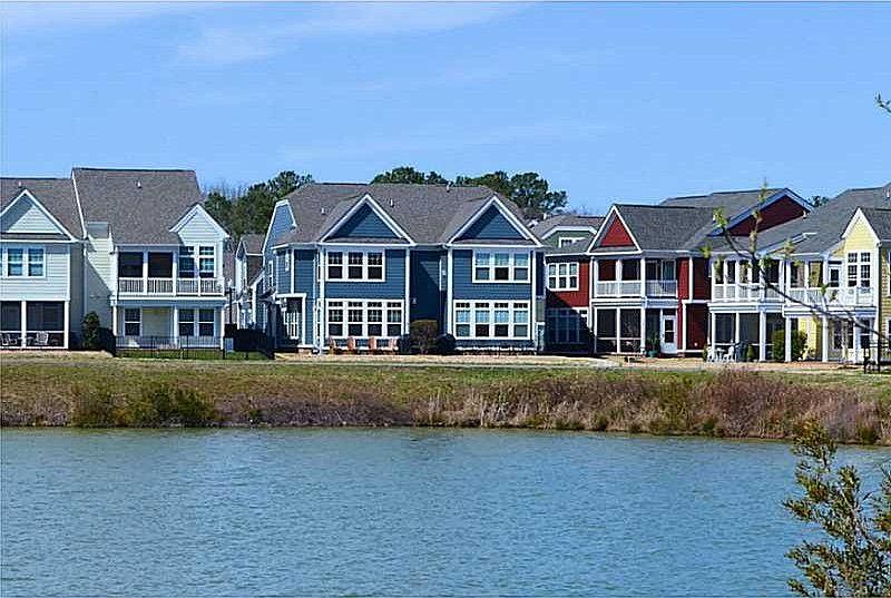 1st image of 150 Sharpe Dr