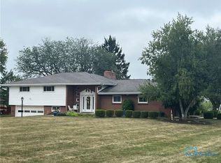 1891 Riverview Dr, Defiance, OH 43512