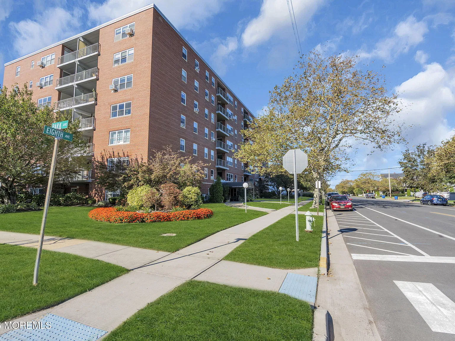 1 bed, 1075 sqft, $2,950 — Photo 2