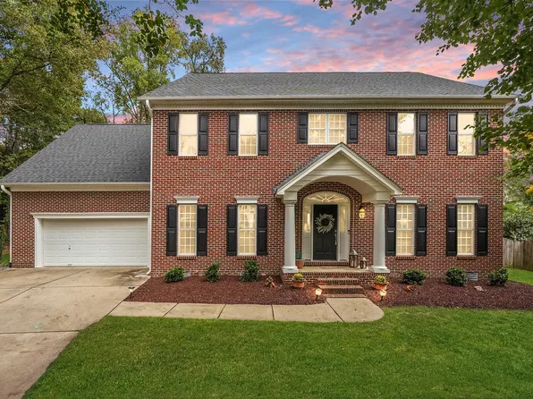 307 Sir Brennan Ct, Apex, NC 27523