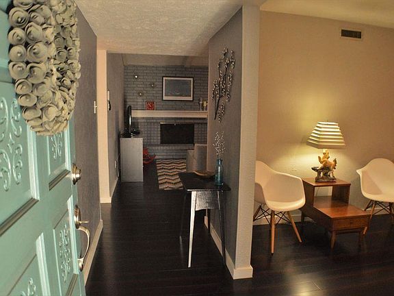 3rd image of 6410 Faircove Cir