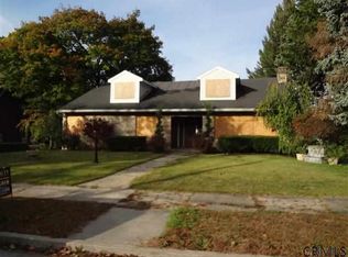 27 24th St, Troy, NY 12180