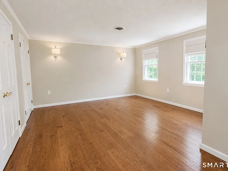 50 Fox Den Rd — Photo 24