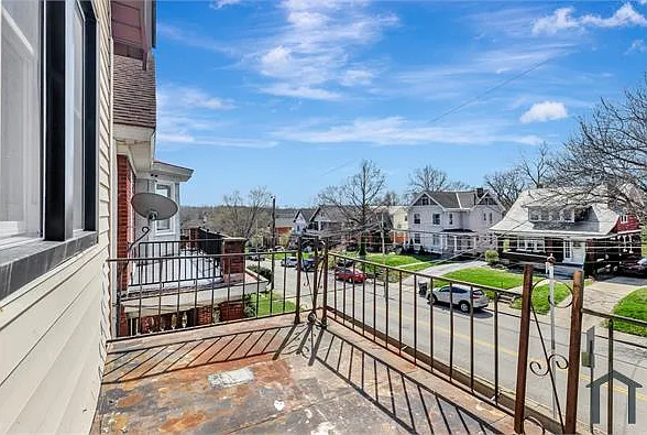 530 Rosemont Ave #B — Photo 4