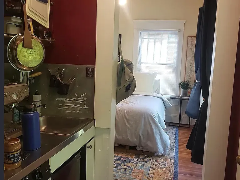 831 Myrtle St NE #5 — Photo 9