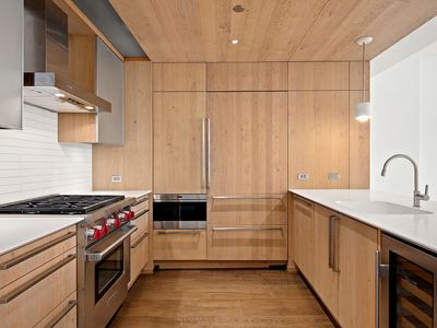 211 E 13th St #6C, New York, NY, 10003