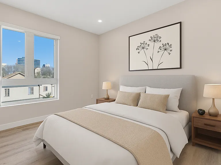 825 Coronado-Building — Photo 120