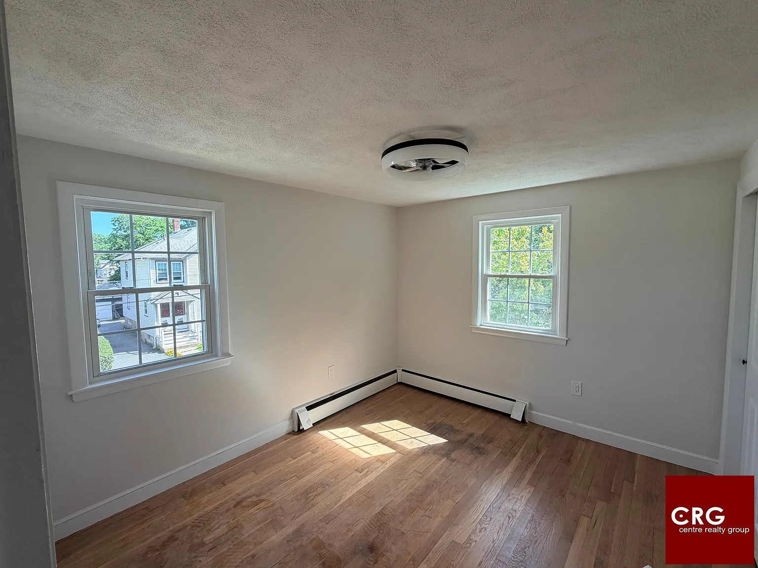 3 bed, 1.0 bath, 1154 sqft, $3,350 — Photo 4