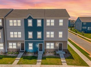 200 Swan Field Ave, Ranson, WV 25438
