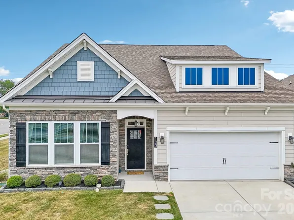 103 Cup Chase Dr, Mooresville, NC 28115