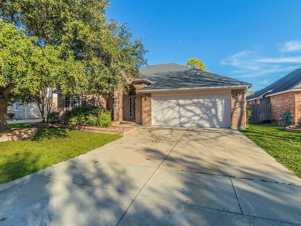 1st image of 6421 Windwood Ct