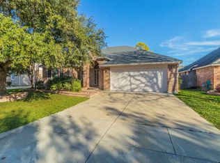 6421 Windwood Ct, Fort Worth, TX 76132
