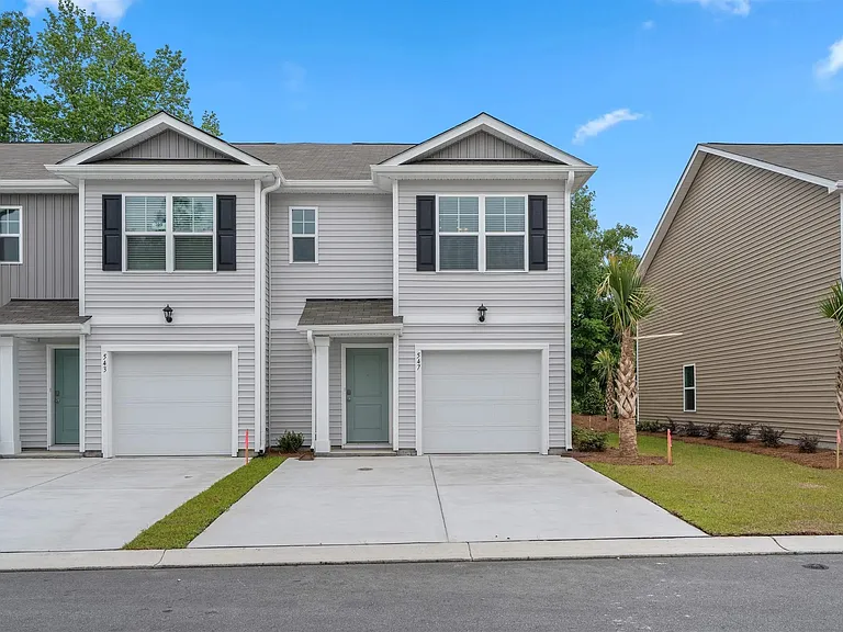547 Gemstone Blvd — Photo 1