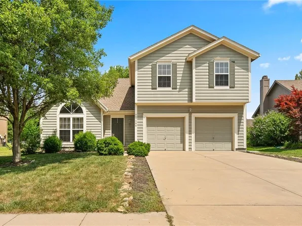 17586 W 161st St, Olathe, KS 66062