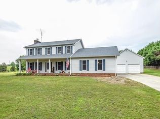 152 Saint Martins Ln, Statesville, NC 28677