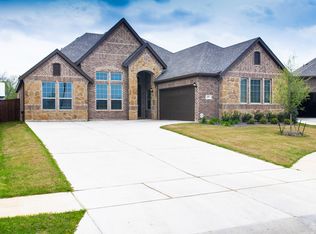 617 Ranchwood Dr, Justin, TX 78744